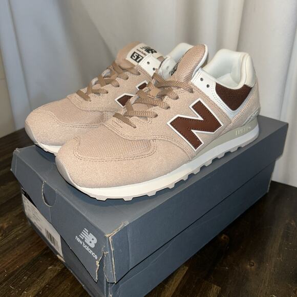 New Balance 574 Flat Taupe Rich Oak Women Shoes WL574DO2 size 10 Men's size 8.5 - Picture 1 of 14